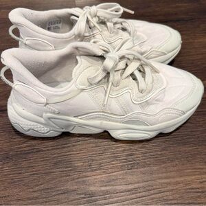 Adidas Collab With Karlie Kloss White Athletic Sneakers
